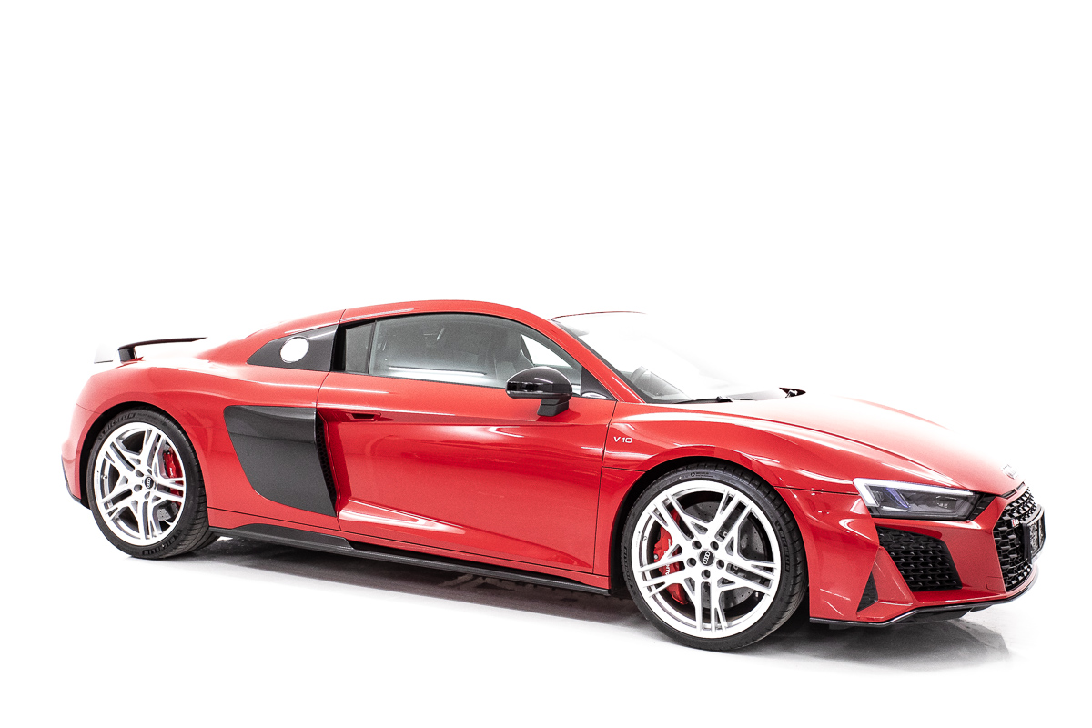 Fahrzeug: Front schräg links